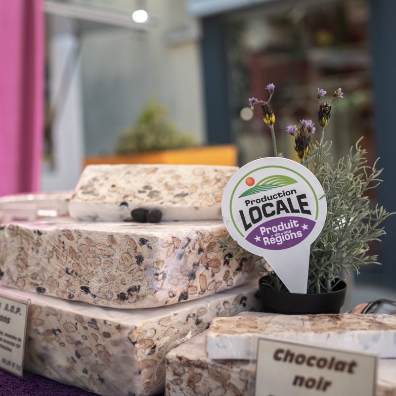Nougat sur le marché de Vaison-la-Romaine